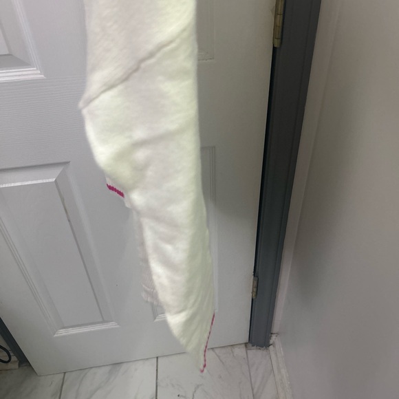 NWOT LILLY PULITZER PIPPY sweater with hearts. - Picture 9 of 12